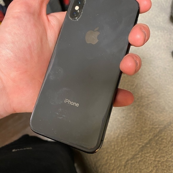 Apple iPhone XS 256GB Gray Unlocked - Picture 5 of 8